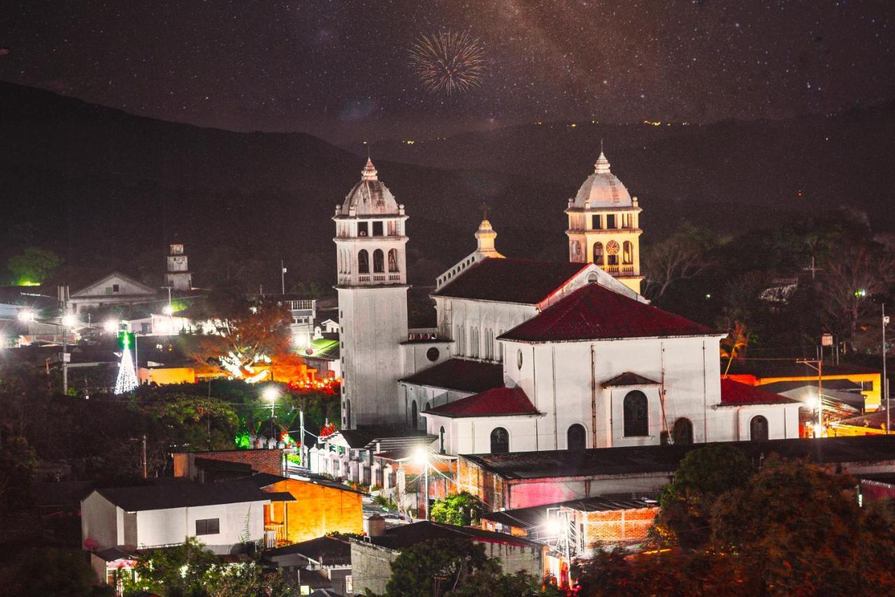 Samay Hostel Juayua Bagian luar foto